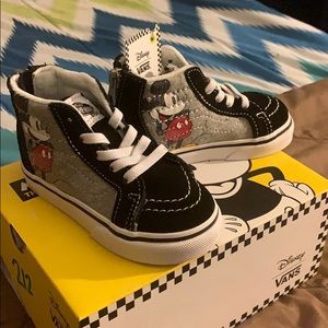 Mickey Mouse Disney Van